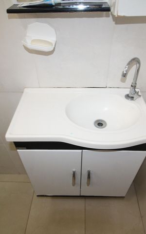 Casa à venda com 259m², 5 quartos e 3 vagasBanheiro 2