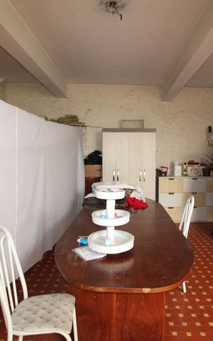 Casa à venda com 259m², 5 quartos e 3 vagasQuintal