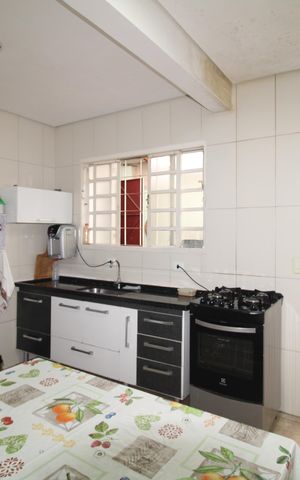 Casa à venda com 259m², 5 quartos e 3 vagasCozinha