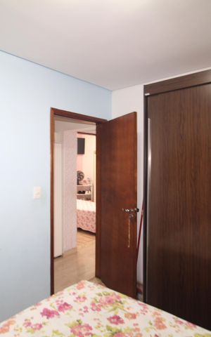 Casa à venda com 259m², 5 quartos e 3 vagasQuarto 3