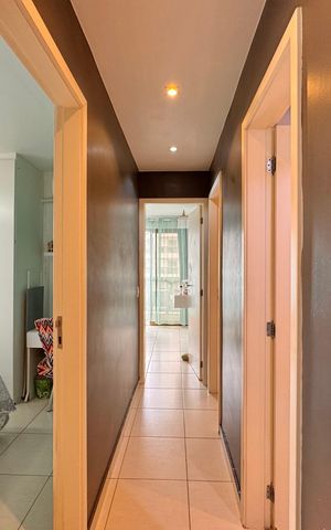 Apartamento à venda com 92m², 3 quartos e 3 vagas Apartamento à venda com 92m², 3 quartos e 3 vagasCorredor