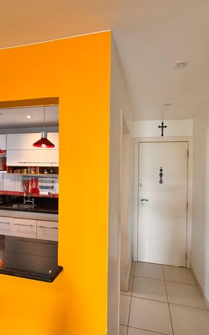 Apartamento à venda com 92m², 3 quartos e 3 vagas Apartamento à venda com 92m², 3 quartos e 3 vagasCozinha e Área de Serviço
