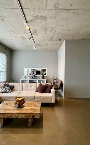 Apartamento à venda com 70m², 1 quarto e 1 vaga Apartamento à venda com 70m², 1 quarto e 1 vagaSala