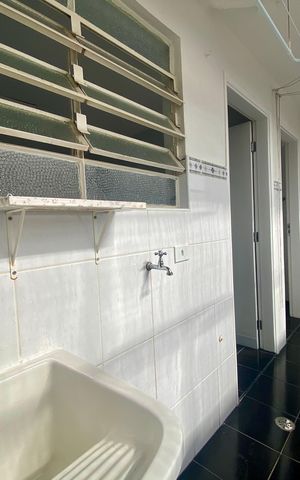 Apartamento à venda com 76m², 2 quartos e 2 vagas Apartamento à venda com 76m², 2 quartos e 2 vagasÁrea de Serviço