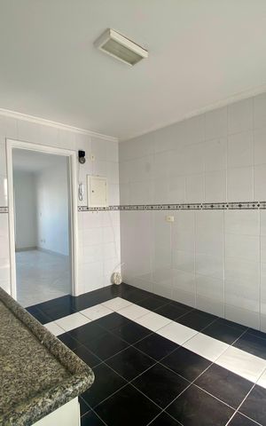 Apartamento à venda com 76m², 2 quartos e 2 vagas Apartamento à venda com 76m², 2 quartos e 2 vagasCozinha