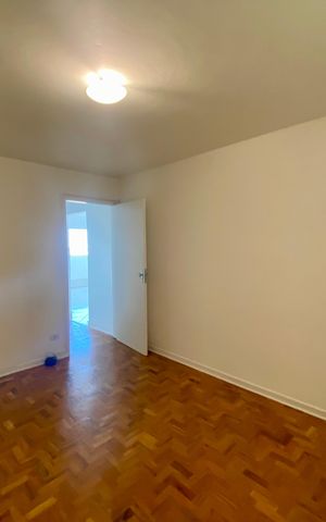 Apartamento à venda com 76m², 2 quartos e 2 vagas Apartamento à venda com 76m², 2 quartos e 2 vagasQuarto 1