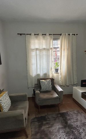Casa à venda com 80m², 2 quartos e 1 vagaSala