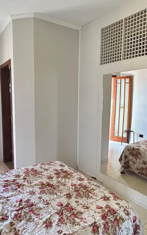 Casa à venda com 150m², 3 quartos e 3 vagas Casa à venda com 150m², 3 quartos e 3 vagasQuarto 2
