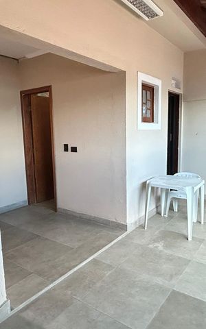 Casa à venda com 150m², 3 quartos e 3 vagas Casa à venda com 150m², 3 quartos e 3 vagasQuintal