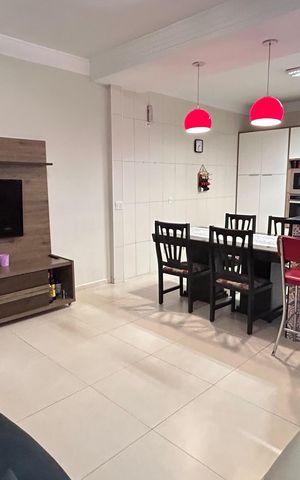 Casa à venda com 150m², 3 quartos e 3 vagas Casa à venda com 150m², 3 quartos e 3 vagasSala