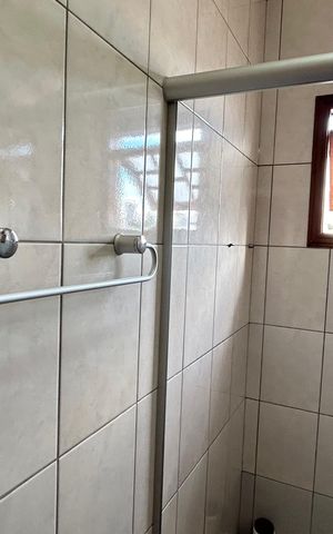 Casa à venda com 150m², 3 quartos e 3 vagas Casa à venda com 150m², 3 quartos e 3 vagasBanheiro 3