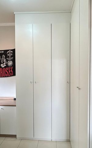 Casa à venda com 150m², 3 quartos e 3 vagas Casa à venda com 150m², 3 quartos e 3 vagasQuarto 3