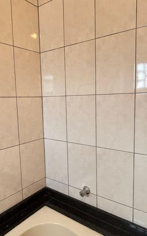 Casa à venda com 150m², 3 quartos e 3 vagas Casa à venda com 150m², 3 quartos e 3 vagasBanheiro 2