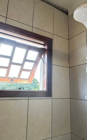Casa à venda com 150m², 3 quartos e 3 vagas Casa à venda com 150m², 3 quartos e 3 vagasBanheiro 1