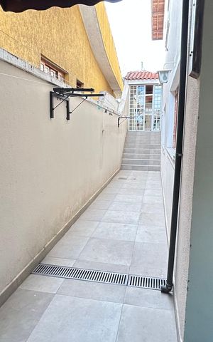 Casa à venda com 150m², 3 quartos e 3 vagas Casa à venda com 150m², 3 quartos e 3 vagasQuintal