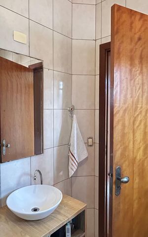 Casa à venda com 150m², 3 quartos e 3 vagas Casa à venda com 150m², 3 quartos e 3 vagasBanheiro 2