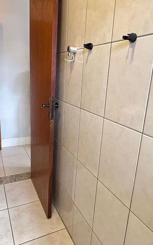 Casa à venda com 150m², 3 quartos e 3 vagas Casa à venda com 150m², 3 quartos e 3 vagasBanheiro 1