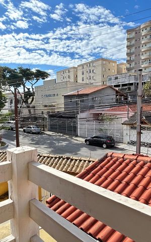 Casa à venda com 150m², 3 quartos e 3 vagas Casa à venda com 150m², 3 quartos e 3 vagasSacada