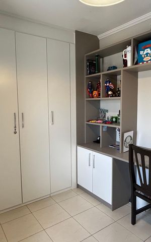 Casa à venda com 150m², 3 quartos e 3 vagas Casa à venda com 150m², 3 quartos e 3 vagasQuarto 1