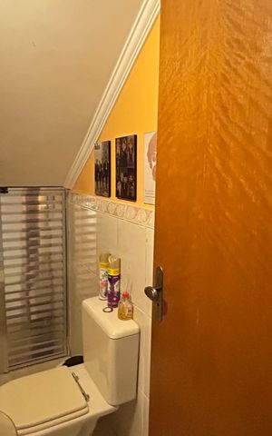 Casa à venda com 150m², 3 quartos e 3 vagas Casa à venda com 150m², 3 quartos e 3 vagasBanheiro 5