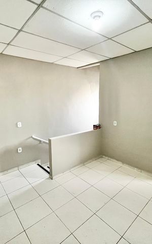 Casa para alugar com 55m², 1 quarto e sem vaga Casa para alugar com 55m², 1 quarto e sem vagaSala