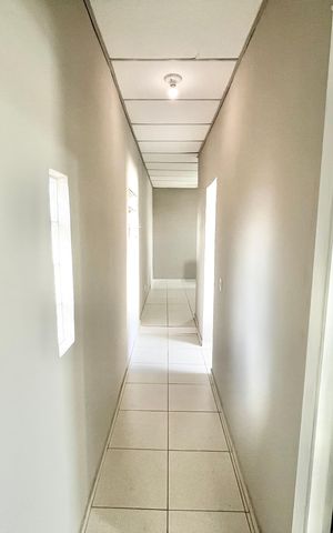 Casa para alugar com 55m², 1 quarto e sem vaga Casa para alugar com 55m², 1 quarto e sem vagaCorredor
