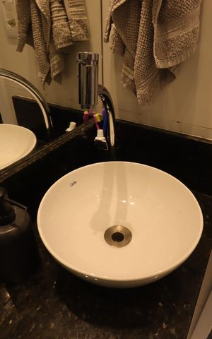 Apartamento à venda com 61m², 2 quartos e 1 vagaBanheiro da Suíte - Pia