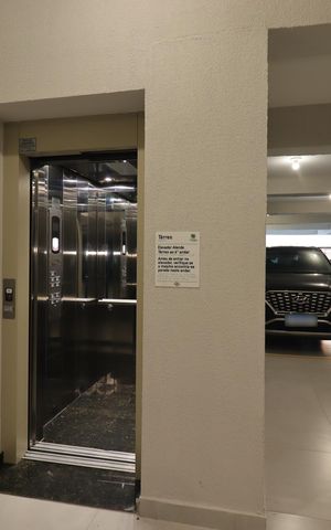 Apartamento à venda com 61m², 2 quartos e 1 vagaElevador