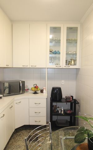 Apartamento à venda com 125m², 3 quartos e 2 vagasCozinha