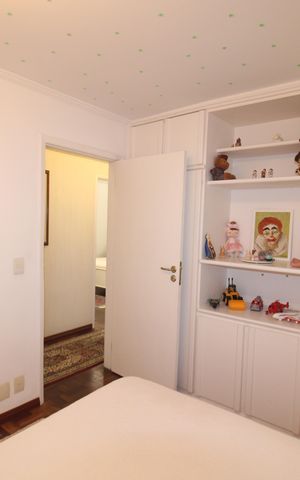 Apartamento à venda com 125m², 3 quartos e 2 vagasQuarto 1