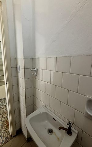 Apartamento à venda com 212m², 3 quartos e 1 vaga Apartamento à venda com 212m², 3 quartos e 1 vagaÁrea de Serviço - Banheiro