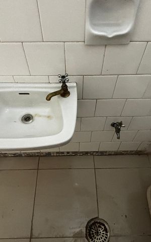 Apartamento à venda com 212m², 3 quartos e 1 vaga Apartamento à venda com 212m², 3 quartos e 1 vagaÁrea de Serviço - Banheiro