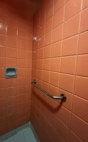 Apartamento à venda com 212m², 3 quartos e 1 vaga Apartamento à venda com 212m², 3 quartos e 1 vagaBanheiro
