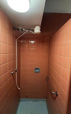 Apartamento à venda com 212m², 3 quartos e 1 vaga Apartamento à venda com 212m², 3 quartos e 1 vagaBanheiro
