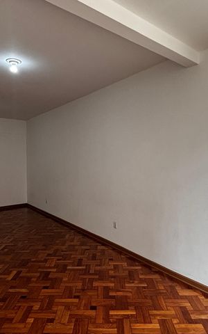 Apartamento à venda com 212m², 3 quartos e 1 vaga Apartamento à venda com 212m², 3 quartos e 1 vagaSala