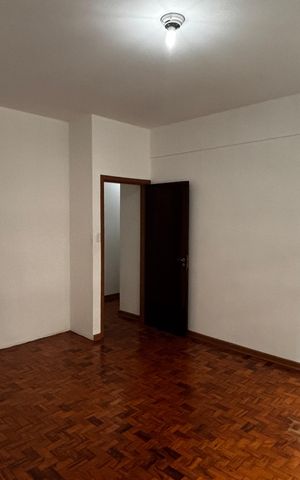 Apartamento à venda com 212m², 3 quartos e 1 vaga Apartamento à venda com 212m², 3 quartos e 1 vagaQuarto 3