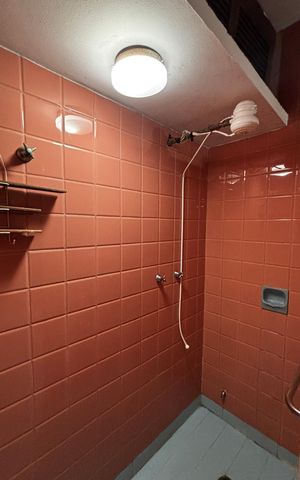 Apartamento à venda com 212m², 3 quartos e 1 vaga Apartamento à venda com 212m², 3 quartos e 1 vagaBanheiro