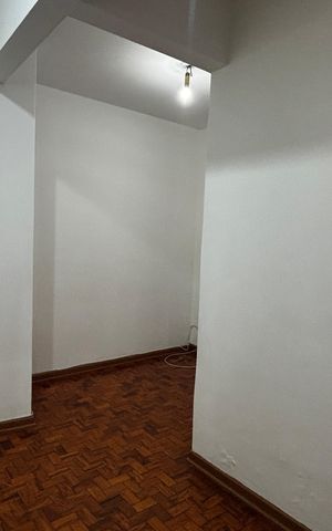 Apartamento à venda com 212m², 3 quartos e 1 vaga Apartamento à venda com 212m², 3 quartos e 1 vagaEscritorio - AntiSala