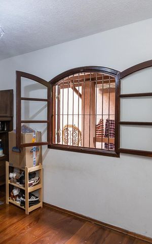 Casa à venda com 300m², 3 quartos e 2 vagas Casa à venda com 300m², 3 quartos e 2 vagasQuarto 1