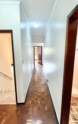 Casa para alugar com 250m², 3 quartos e 5 vagas Casa para alugar com 250m², 3 quartos e 5 vagasCorredor