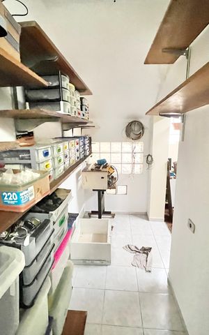 Casa para alugar com 250m², 3 quartos e 5 vagas Casa para alugar com 250m², 3 quartos e 5 vagasQuarto de Ferramentas