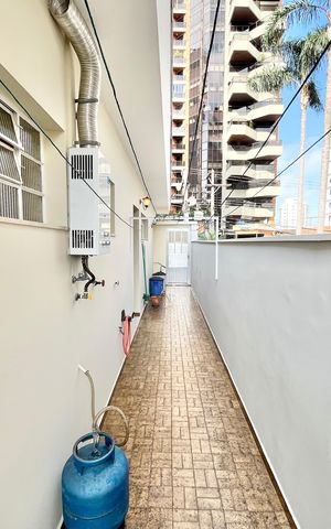 Casa para alugar com 250m², 3 quartos e 5 vagas Casa para alugar com 250m², 3 quartos e 5 vagasCorredor