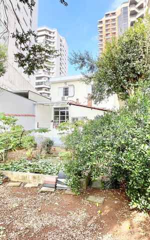 Casa para alugar com 250m², 3 quartos e 5 vagas Casa para alugar com 250m², 3 quartos e 5 vagasQuintal