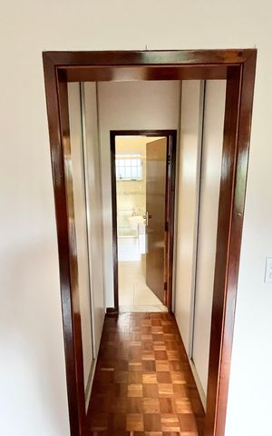 Casa para alugar com 250m², 3 quartos e 5 vagas Casa para alugar com 250m², 3 quartos e 5 vagasCloset da suíte 3