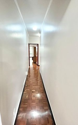 Casa para alugar com 250m², 3 quartos e 5 vagas Casa para alugar com 250m², 3 quartos e 5 vagasCorredor