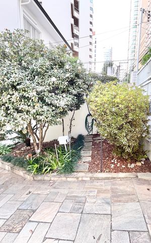 Casa para alugar com 250m², 3 quartos e 5 vagas Casa para alugar com 250m², 3 quartos e 5 vagasEntrada