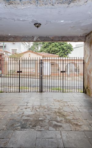 Casa para alugar com 340m², 6 quartos e 2 vagas Casa para alugar com 340m², 6 quartos e 2 vagasGaragem
