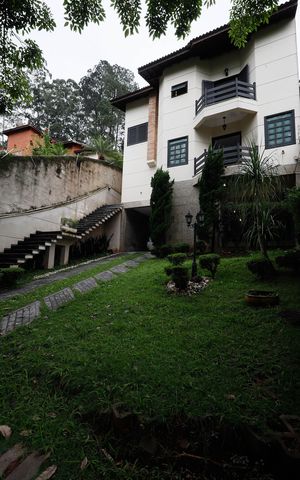 Casa de condomínio à venda com 459m², 4 quartos e 5 vagas