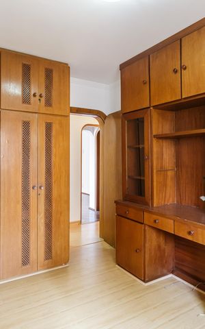 Apartamento à venda com 120m², 3 quartos e 2 vagas Apartamento à venda com 120m², 3 quartos e 2 vagasQuarto 1