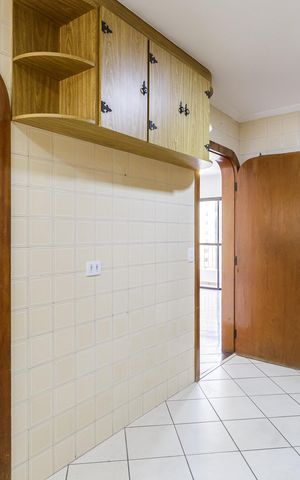 Apartamento à venda com 120m², 3 quartos e 2 vagas Apartamento à venda com 120m², 3 quartos e 2 vagasCozinha